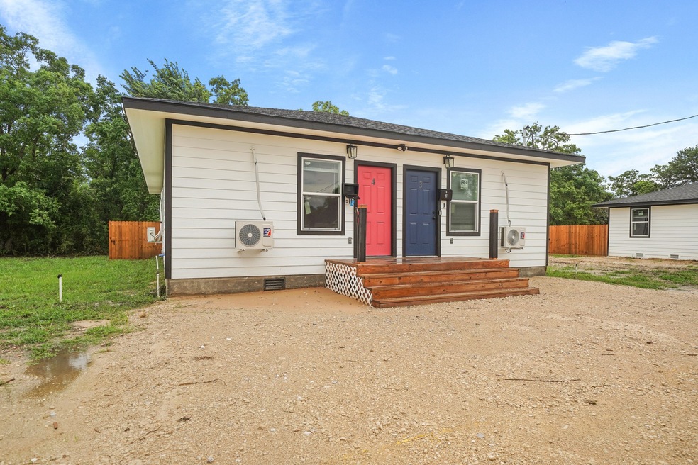 1644 County Road 180 unit 4, Alvin, TX 77511 - photo 1