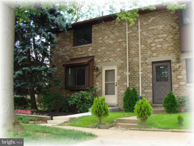 7050 Knighthood Ln, Columbia, MD 21045 - photo 1