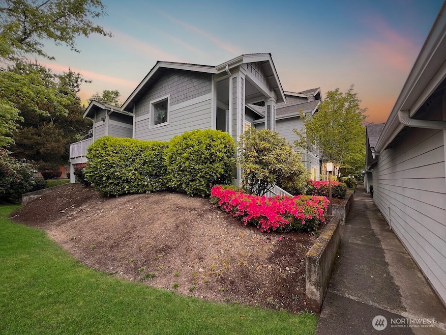 Pending $400,000 • Co-Listing Agent