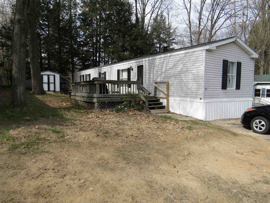 32 White Rock Cir unit 27, Tilton, NH 03276 - photo 1