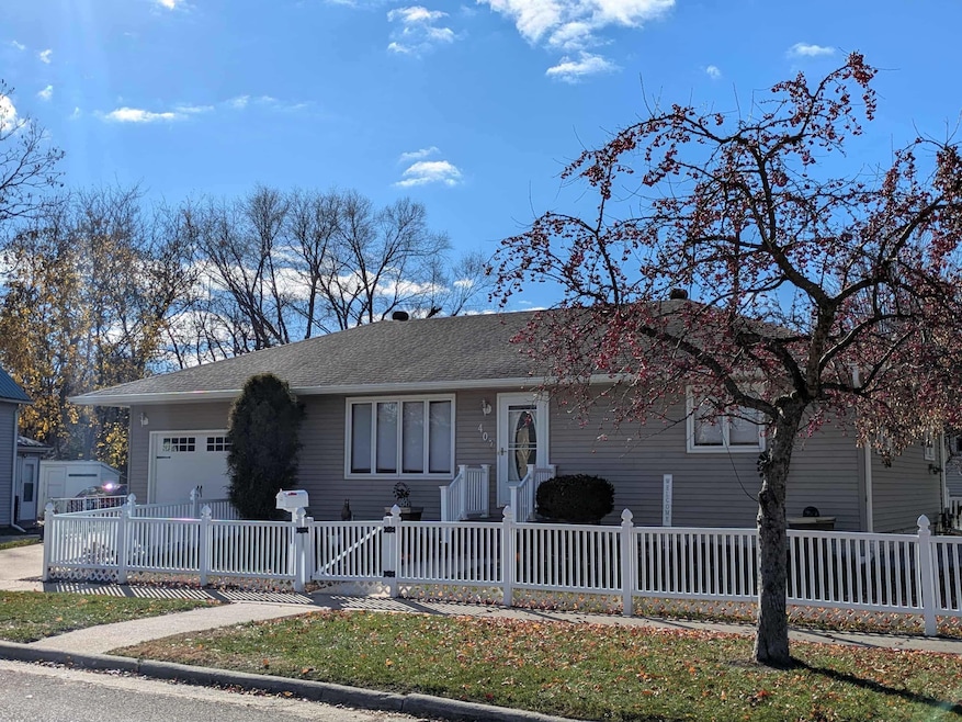 407 Iowa Ave, Decorah, IA 52101 - photo 1