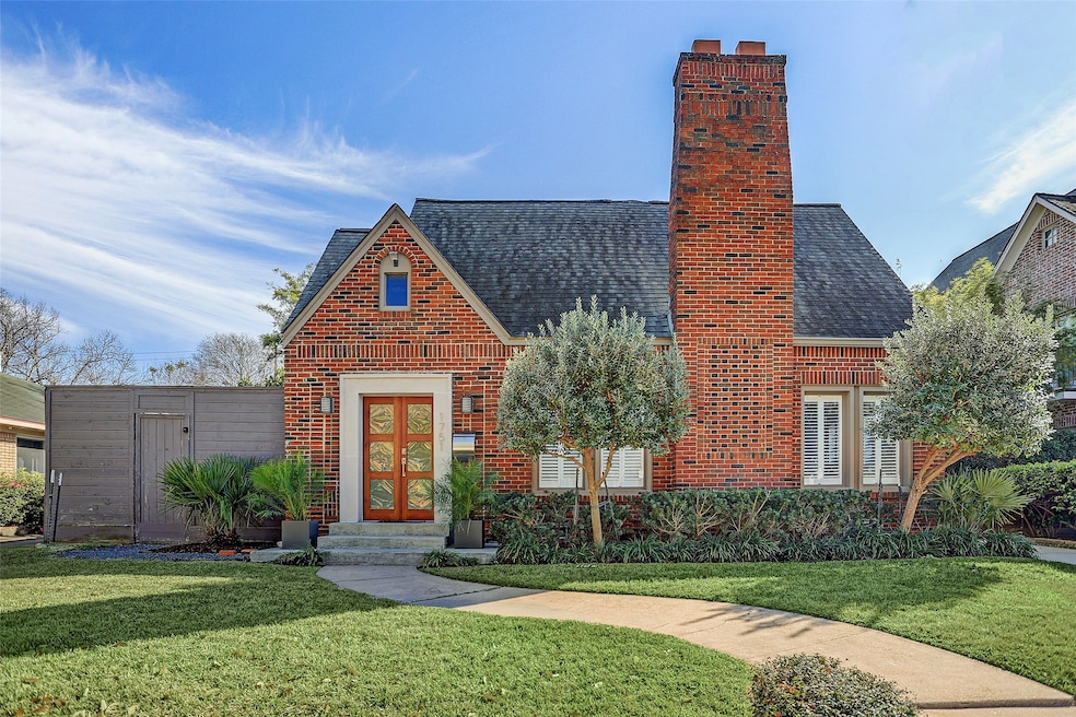 1751 Kipling St, Houston, TX 77098 - photo 1