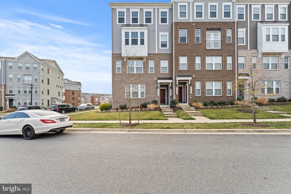 9647 Glassy Creek Way unit 160, Upper Marlboro, MD 20772 - photo 1