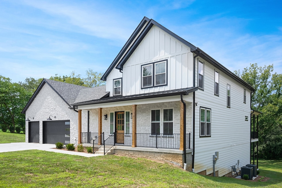 337 Vanderbilt Rd, Mount Juliet, TN 37122 - photo 1