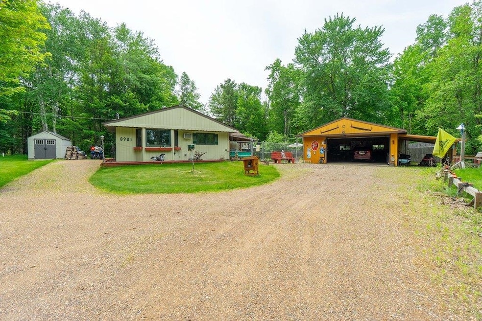 For Sale $399,900 • Co-Listing Agent