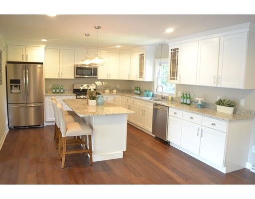 3 John Winthrop St, North Dartmouth, MA 02747 - photo 1