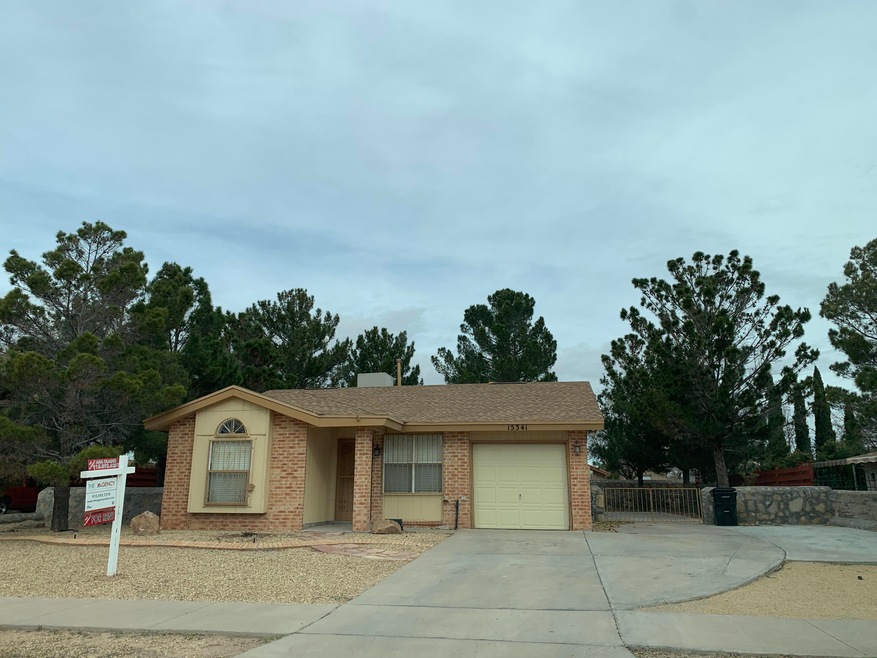 15341 Marburn Ct, Horizon City, TX 79928 - photo 1