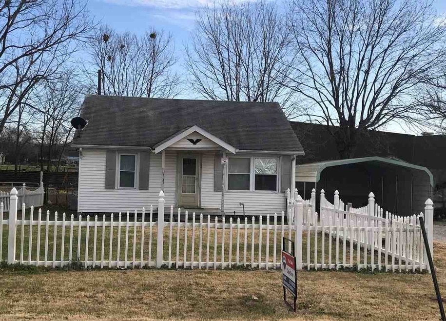 105 Sanderson Dr, Hopkinsville, KY 42240 - photo 1