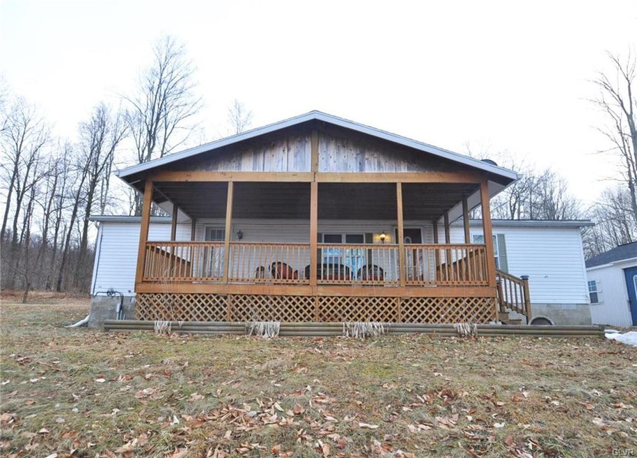 152 Laurel Rd E, Covington Township, PA 18444 - photo 1