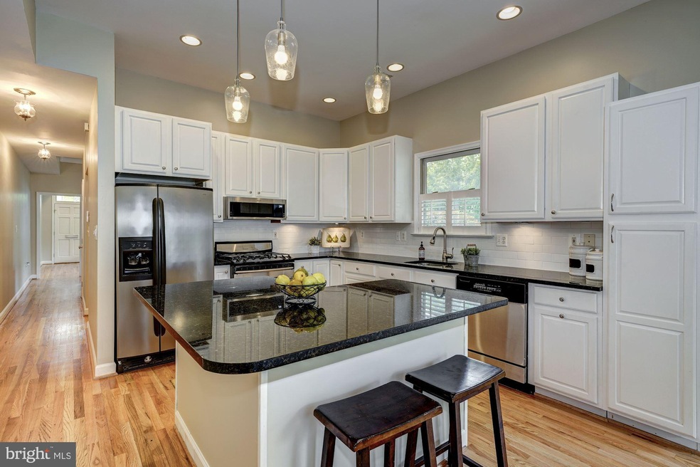 800 N Columbus St, Alexandria, VA 22314 - photo 1