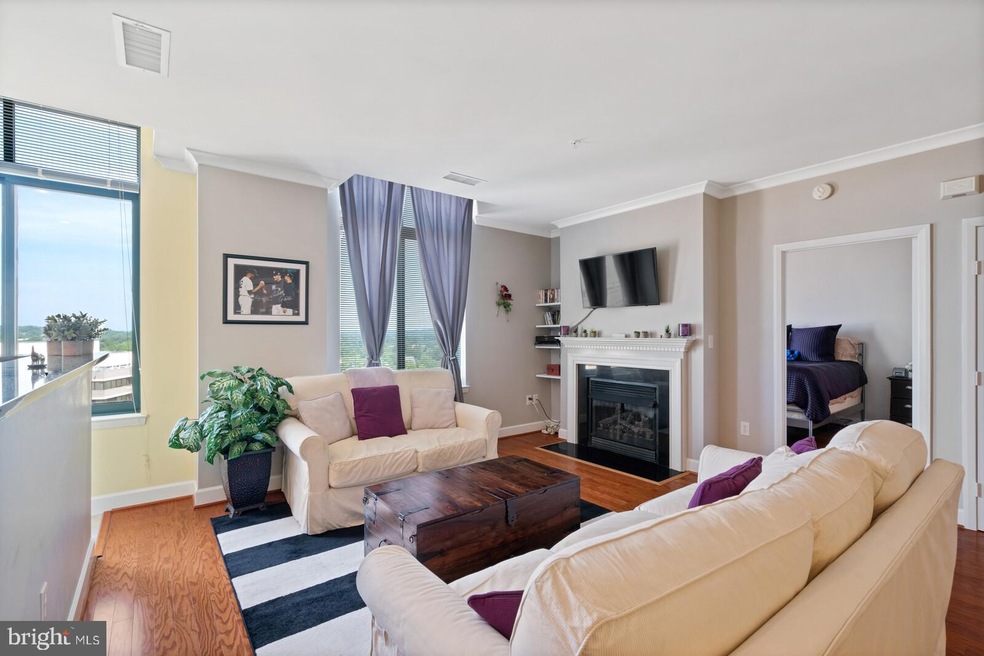 Station Square at Clarendon unit PH02, Arlington, VA 22201 - photo 1