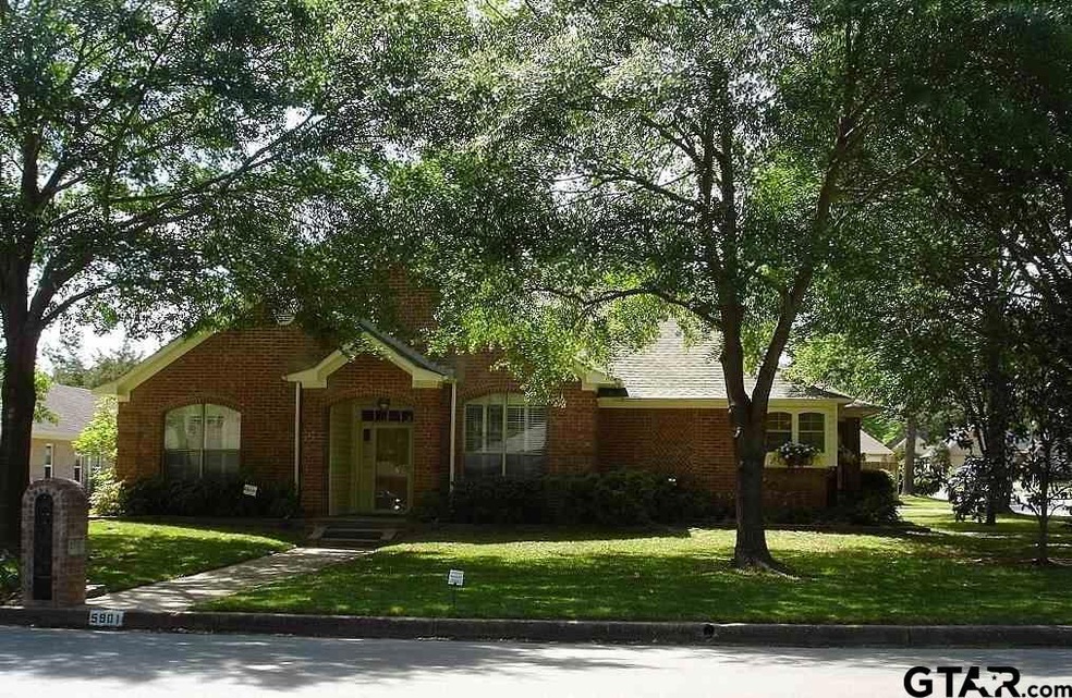 5901 5901 Plantation Dr, Tyler, TX 75703 - photo 1