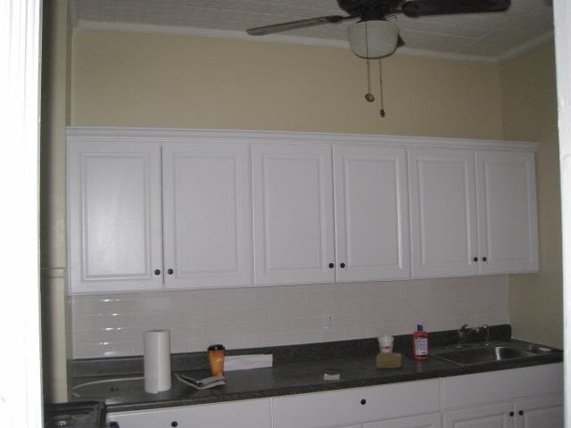 119 Vine St unit 2nd f, Bridgeport, CT 06604 - photo 1