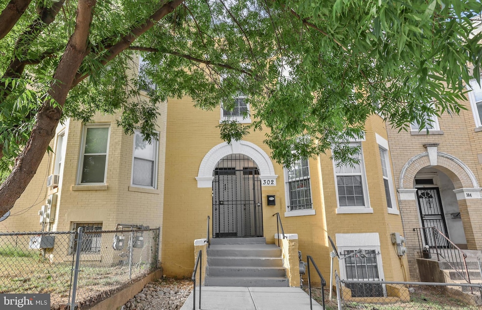 302 V St NE, Washington, DC 20002 - photo 1