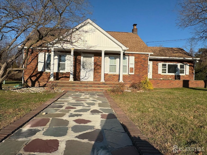 903 Park Ave, Freehold, NJ 07728 - photo 1