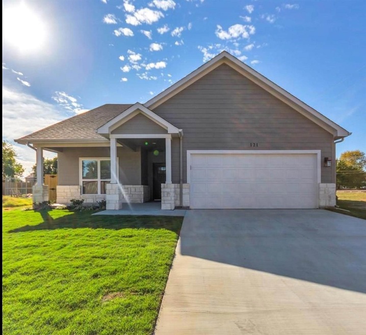 125 Anderson Dr, Hurst, TX 76053 - photo 1