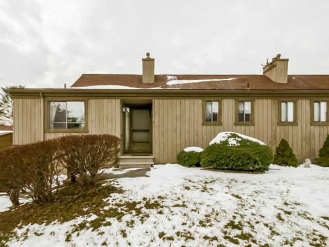 616 Cherokee Ln unit B, Stratford, CT 06614 - photo 1