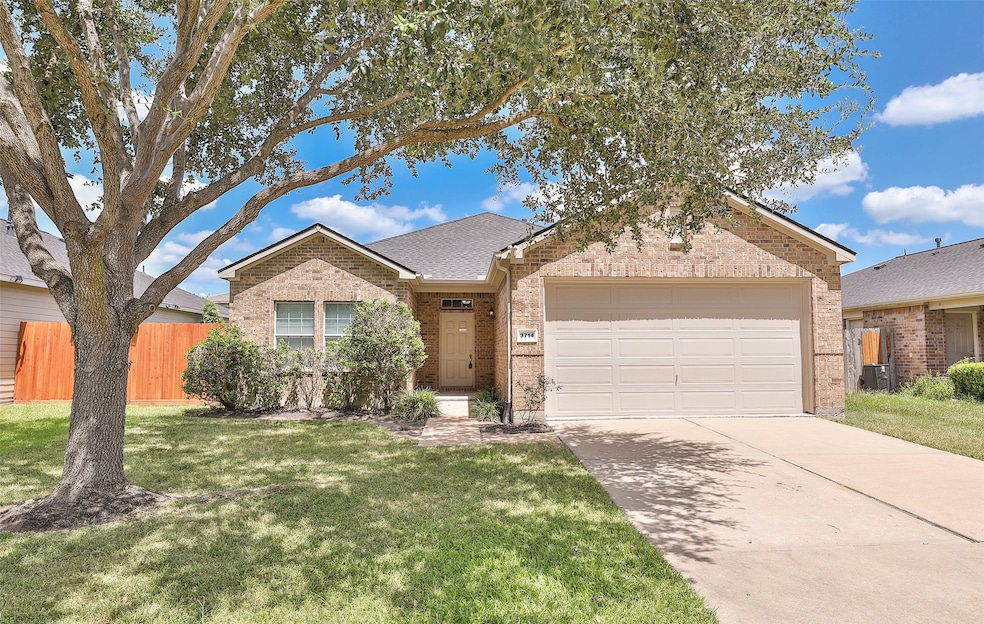 Pending $279,000 • Co-Listing Agent