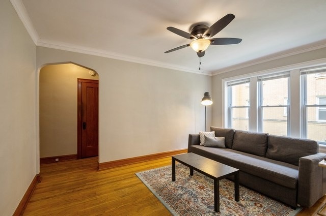 2944 N Laramie Ave unit 4, Chicago, IL 60641 - photo 1