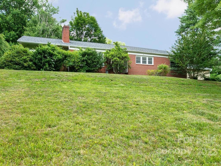 2 Lora Ln, Asheville, NC 28803 - photo 1