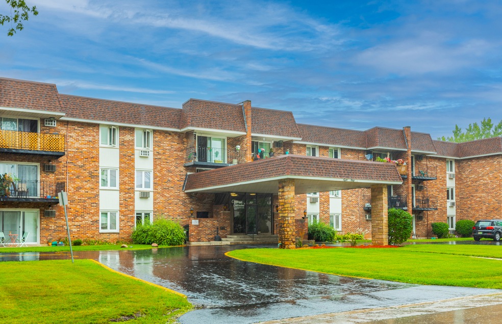 850 S Lorraine Rd unit 1J, Wheaton, IL 60189 - photo 1