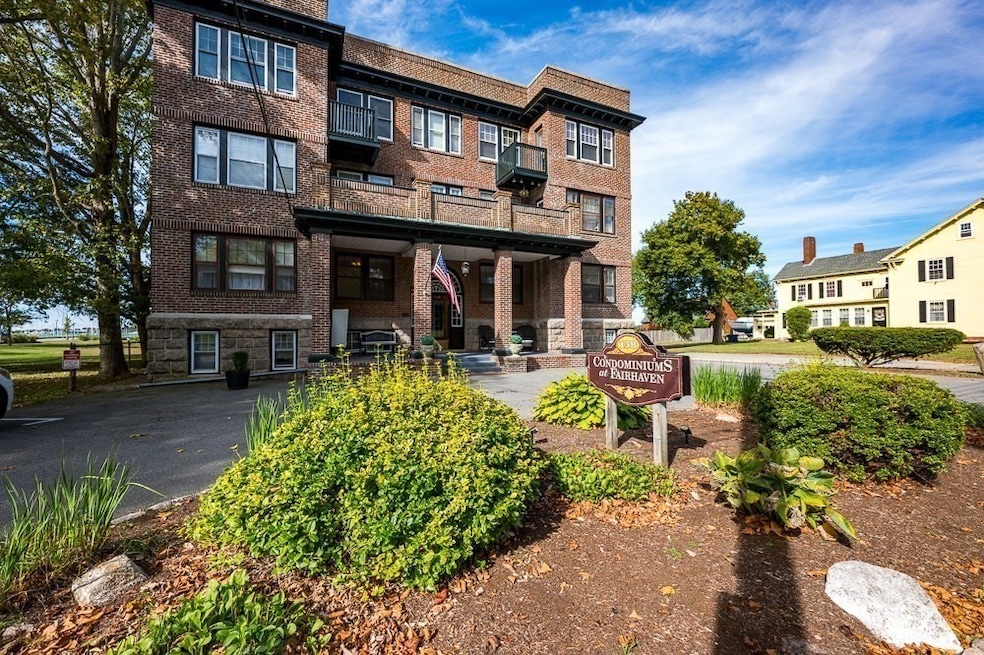 138 Main St unit 5, Fairhaven, MA 02719 - photo 1