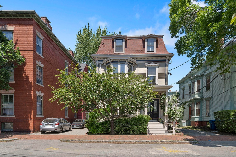 301 Spring St unit 3, Portland, ME 04102 - photo 1