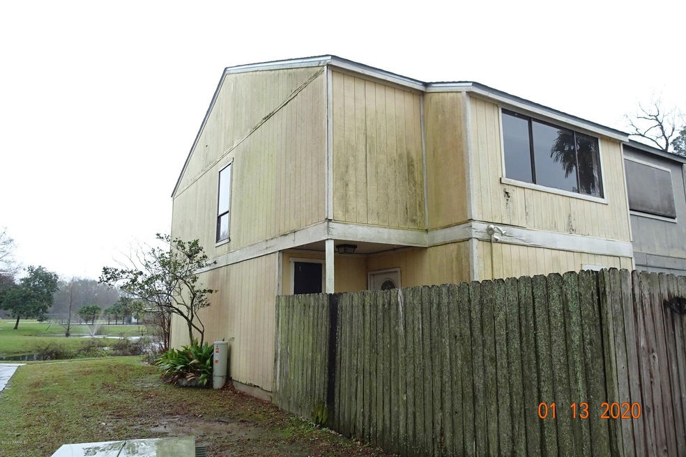 front 13 Heather Row