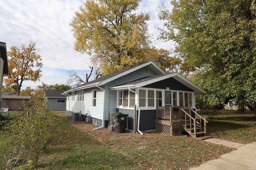 1221 Columbian Ave, Elkhart, IN 46514 - photo 1