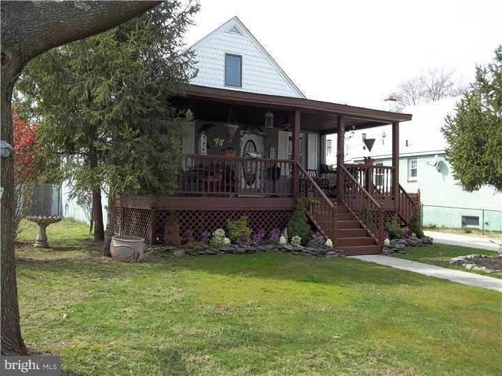 424 Mantua Ave, Paulsboro, NJ 08066 - photo 1