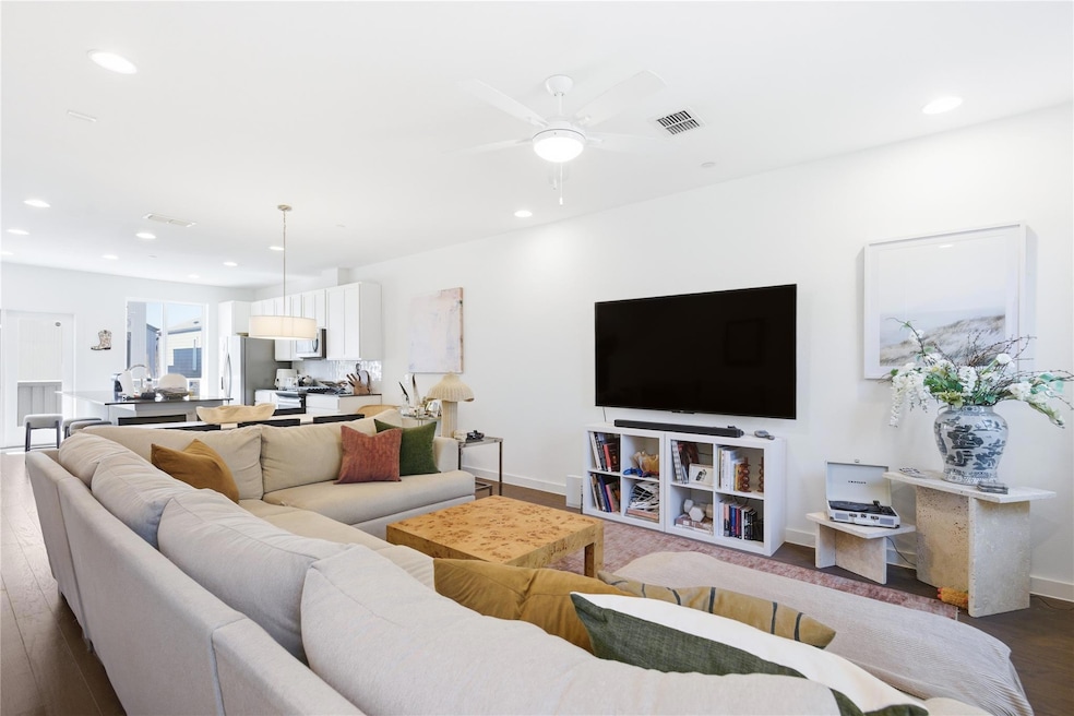 814 N Bluff Dr unit 87, Austin, TX 78745 - photo 1