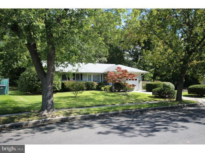 574 Seneca Ct, Magnolia, NJ 08049 - photo 1