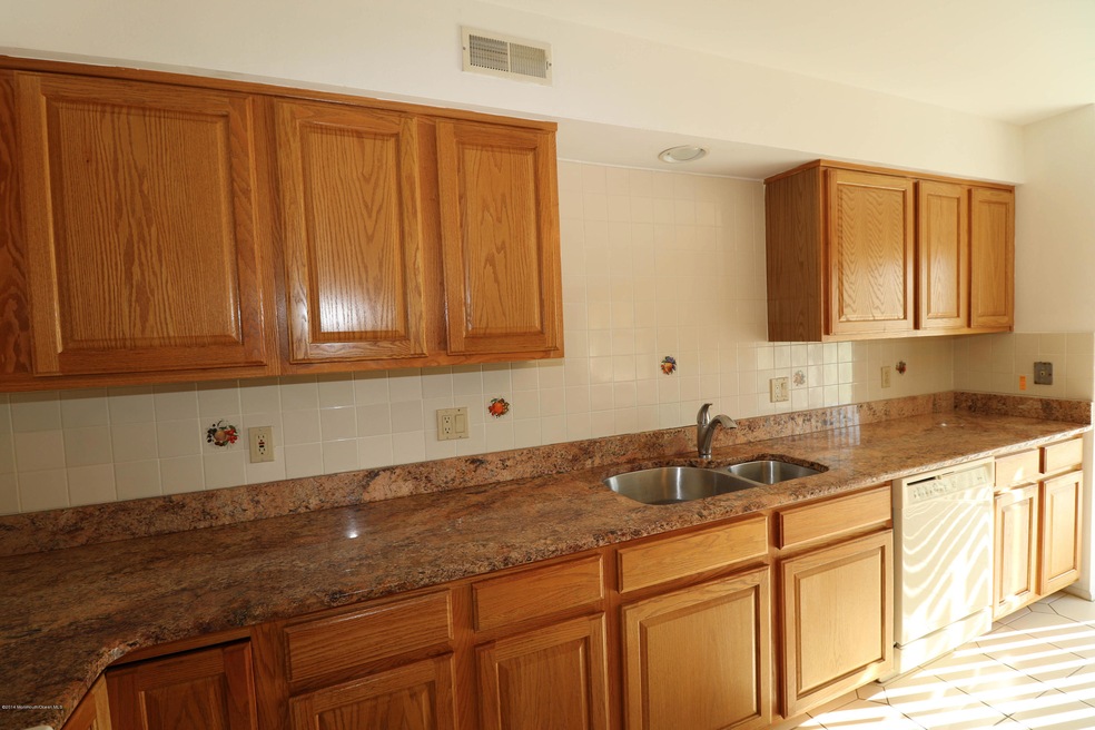 5501 Belmont Ct unit 5501, Toms River, NJ 08755 - photo 1