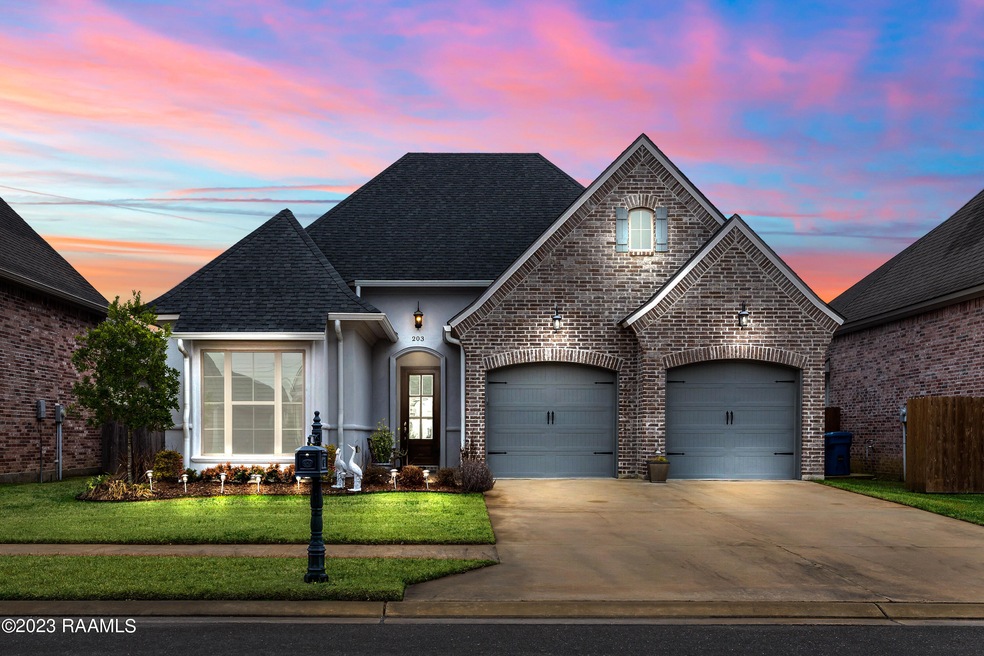 203 San Sebastian Dr, Youngsville, LA 70592 - photo 1