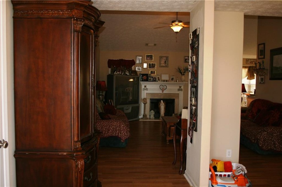 586 Kristin Ln, Winder, GA 30680 - photo 1