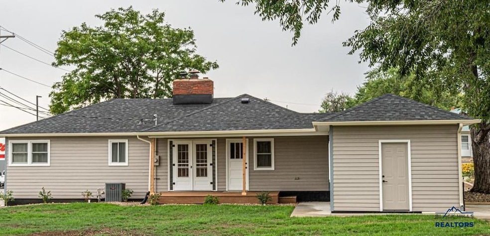 For Sale $409,900 • Co-Listing Agent