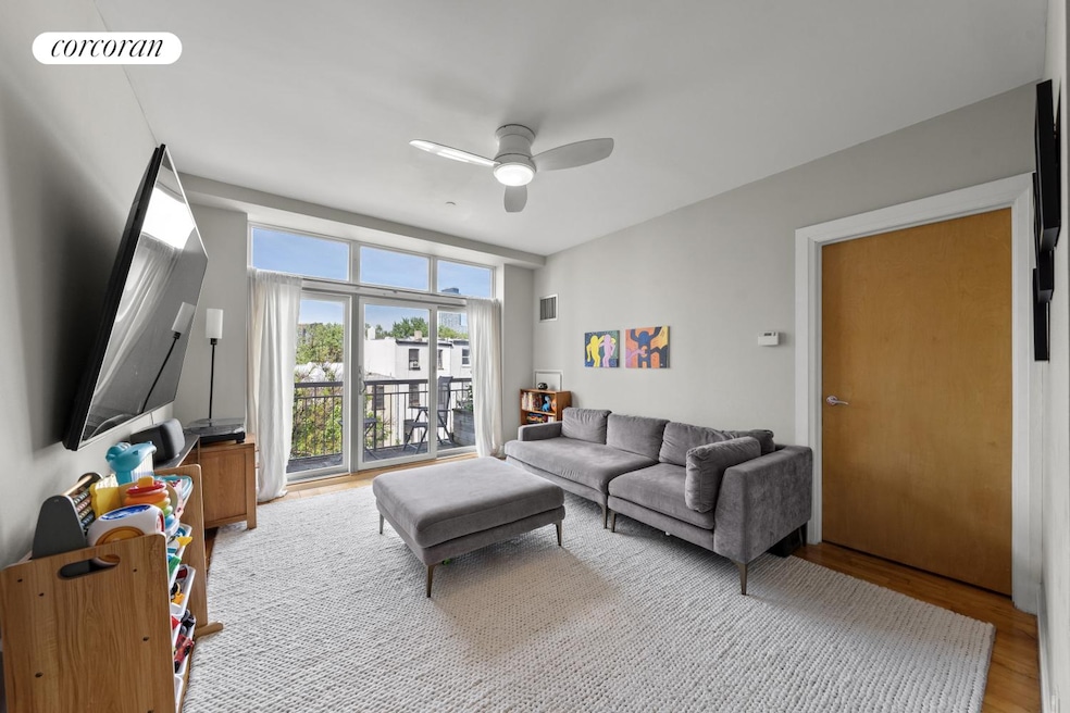 Sold $1,395,000 • Co-Listing Agent