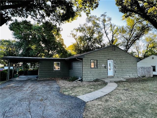 9535 Pflumm Rd, Lenexa, KS 66215 - photo 1