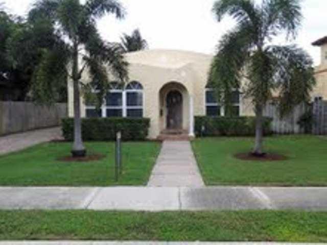 619 37th St, West Palm Beach, FL 33407 - photo 1