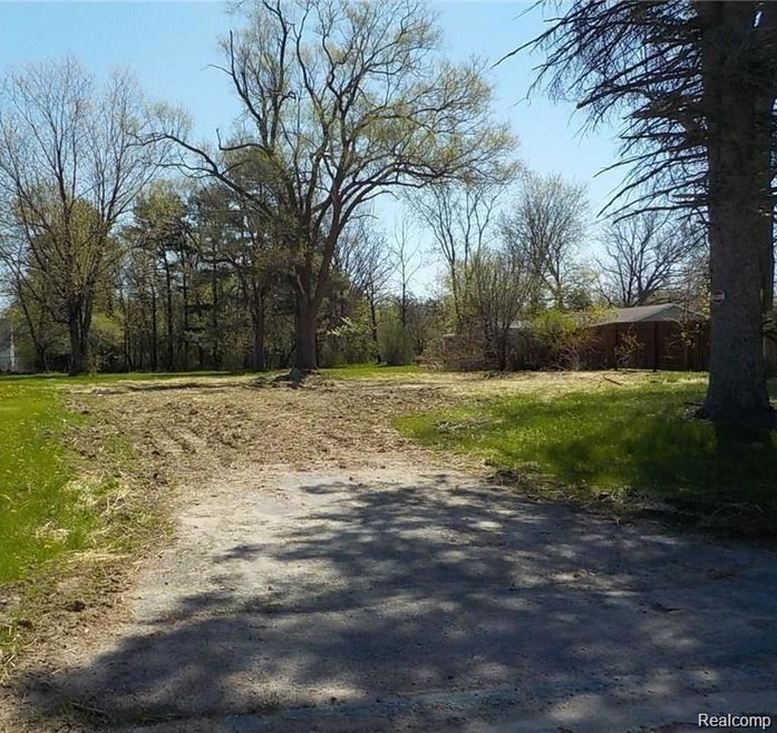 2448 Clayward Dr, Burton, MI 48509 - photo 1