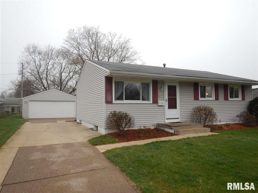 3114 Hyperion Rd, Bettendorf, IA 52722 - photo 1