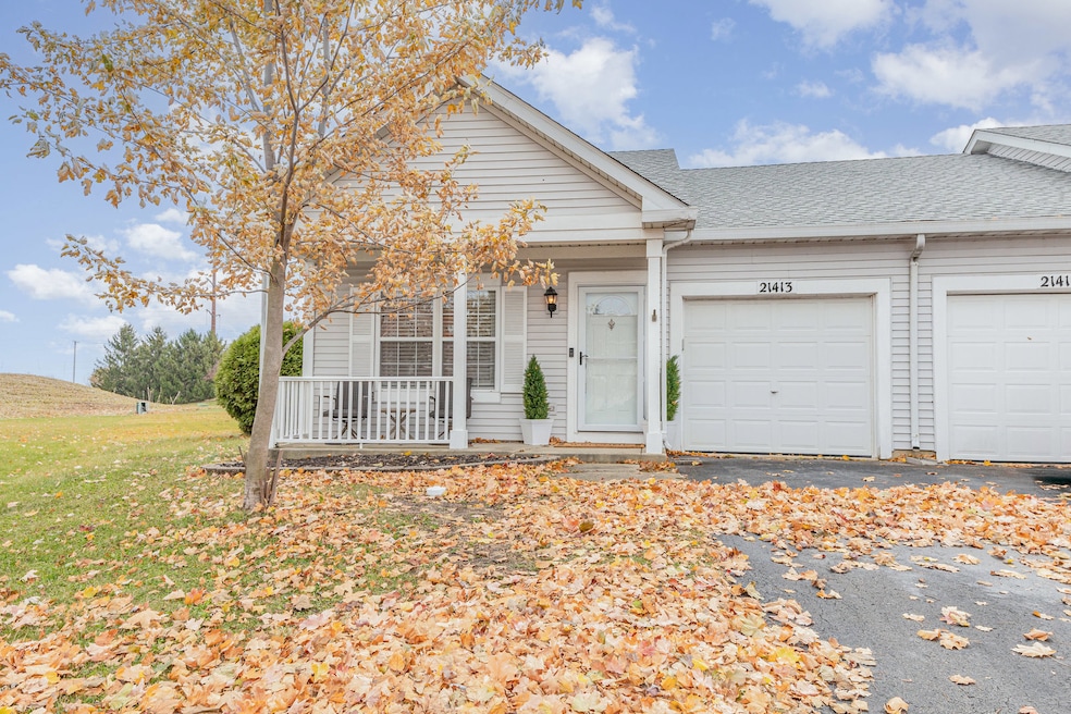 21413 Frost Ct, Plainfield, IL 60544 - photo 1