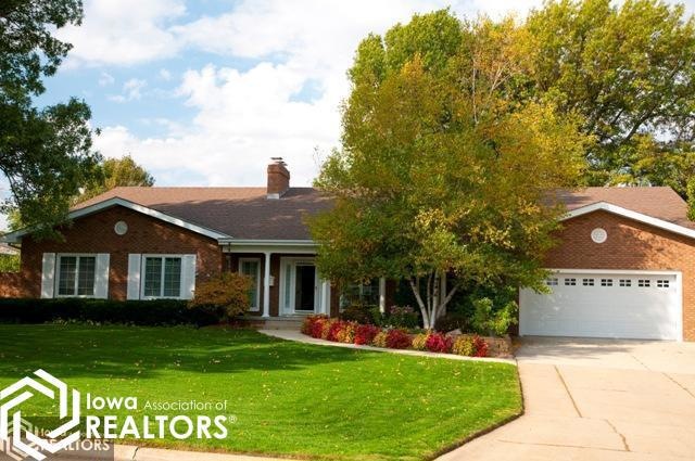 1600 Maple St, Shenandoah, IA 51601 - photo 1