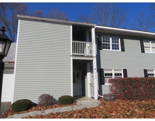 204 Country Side Rd unit 204, Greenfield, MA 01301 - photo 1