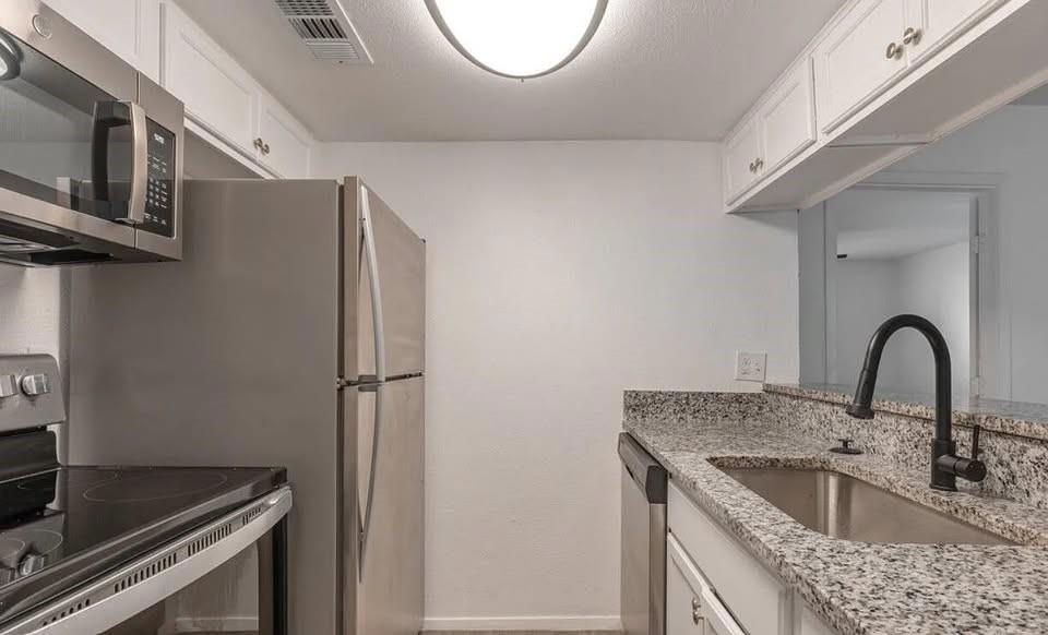 5421 Bryan St unit B108, Dallas, TX 75206 - photo 1