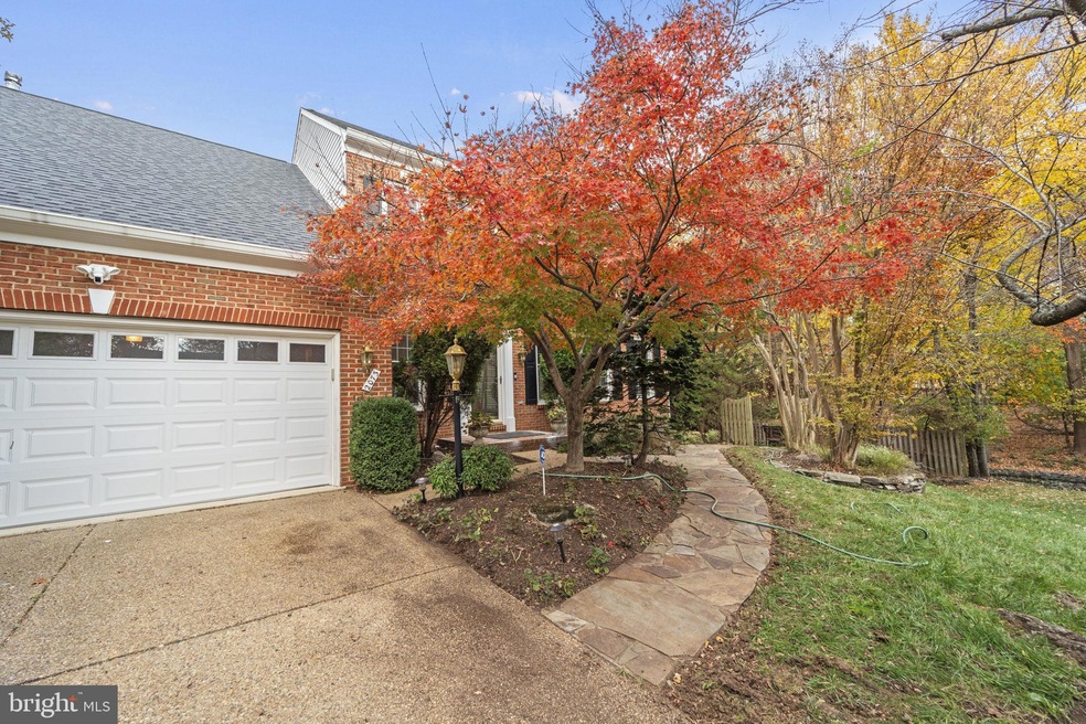 2073 Madrillon Rd, Vienna, VA 22182 - photo 1