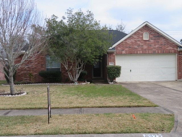 5377 Morgan Oak Dr, Alvin, TX 77511 - photo 1