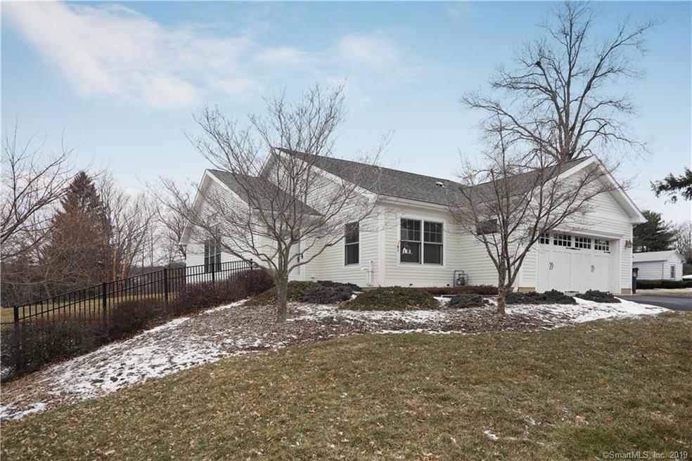 Welcome home to 324 Condon St. Middletown.  Enjoy 
