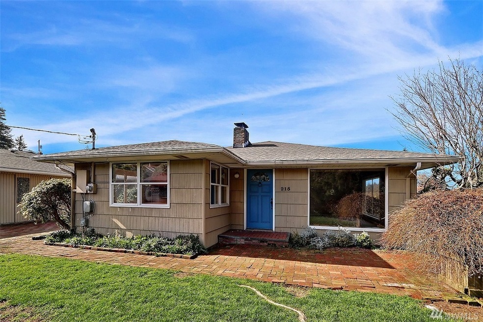 215 Upper Edmonds St, Edmonds, WA 98020 - photo 1