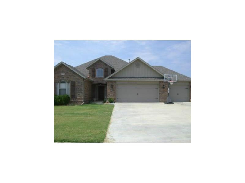 Exterior Front. Beautiful view of the front, plenty of garage and carport space!